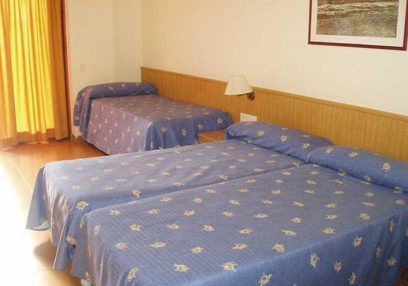 اتاق استاندارد سه نفره, Taull