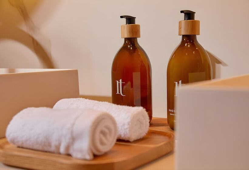 سوییت جونیور, Valldemossa   New Brand By It Mallorca