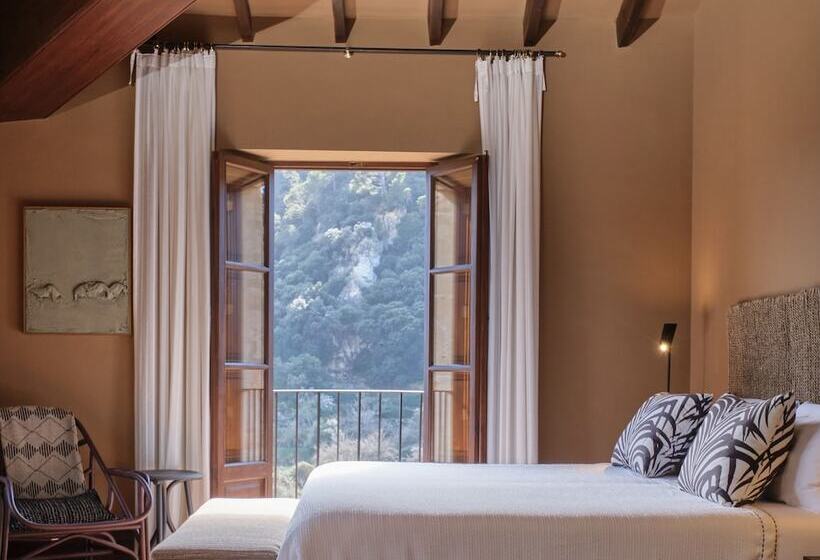 سوییت جونیور, Valldemossa   New Brand By It Mallorca