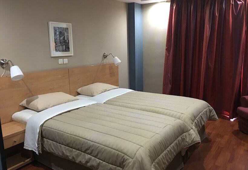 Chambre Standard, Athina Airport