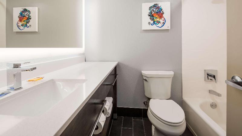 اتاق استاندارد با تخت بزرگ, Best Western Plus Daytona Inn Seabreeze