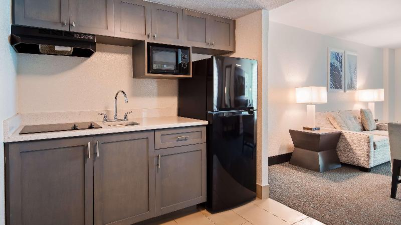 سوئیت با تخت بزرگ, Best Western Plus Daytona Inn Seabreeze