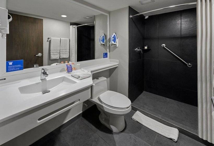 سوییت, City Express By Marriott Queretaro