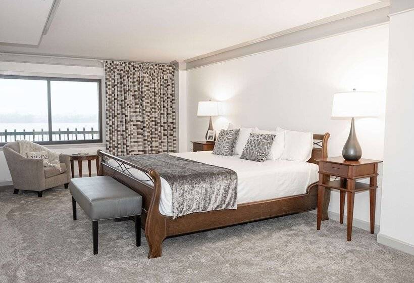 2 Bedroom Apartment with Views, Galt House Hotel, A Trademark Collection