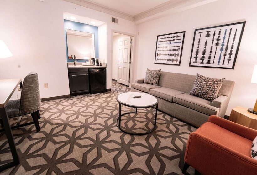 سوئیت برای معلولان, Galt House Hotel, A Trademark Collection