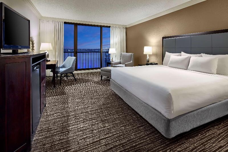 Club Room King Bed, Hyatt Regency Tulsa Downtown