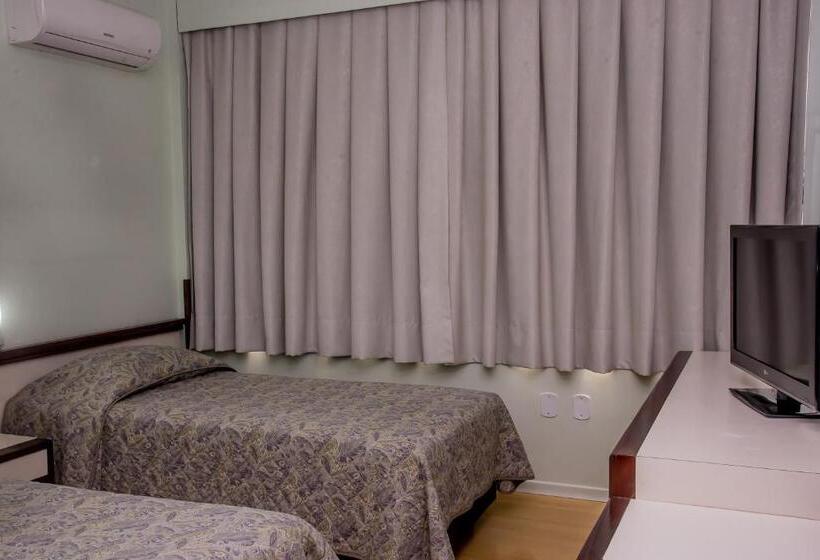 اتاق استاندارد سه نفره, Jaragua