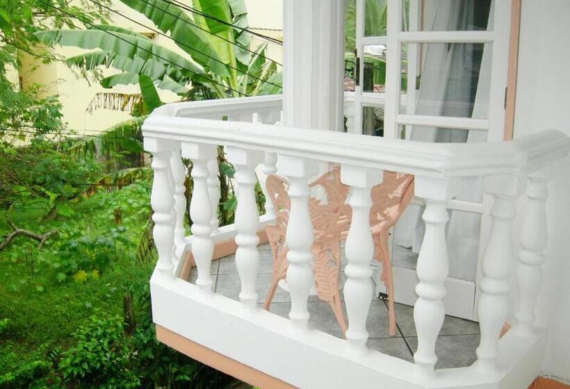 اتاق استاندارد سه تخته با بالکن, Pousada Casablanca