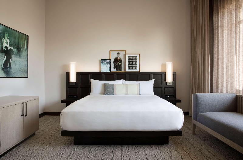 اتاق استاندارد با تخت بزرگ, The Clift Royal Sonesta San Francisco