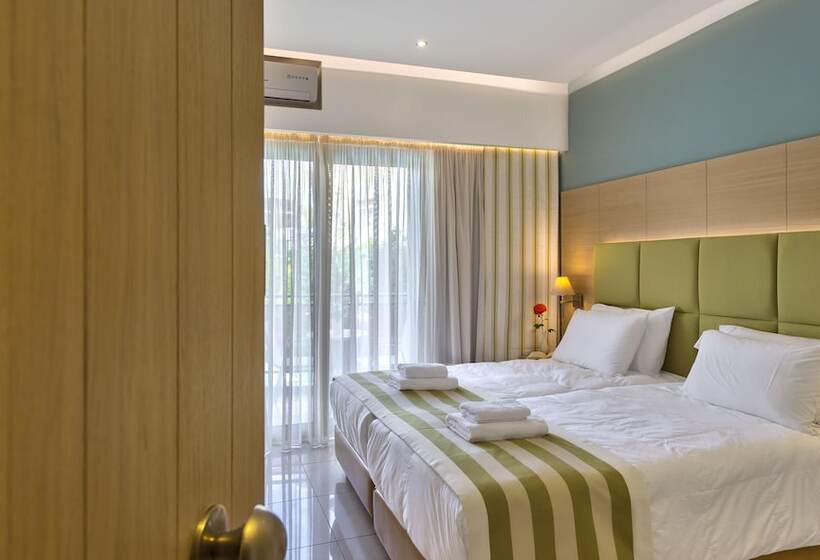스탠다드 스튜디오, Leonidas Hotel & Apartments