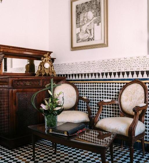 سوییت لوکس, Riad Maison Bleue And Spa