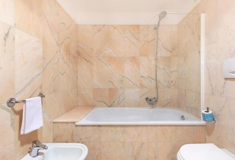 اتاق استاندارد, B&b Hotel Affi   Lago Di Garda
