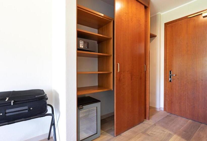 اتاق استاندارد برای معلولان, B&b Hotel Affi   Lago Di Garda