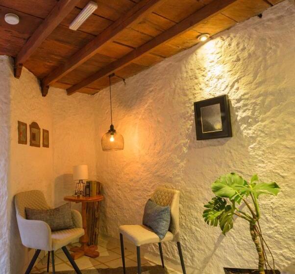 سوییت اجرایی, Bosques Del Sol Suites