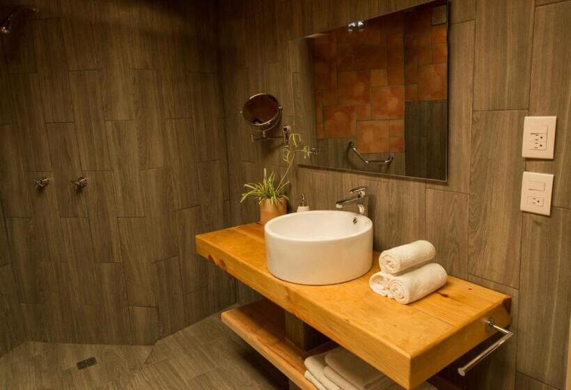 سوییت جونیور, Bosques Del Sol Suites