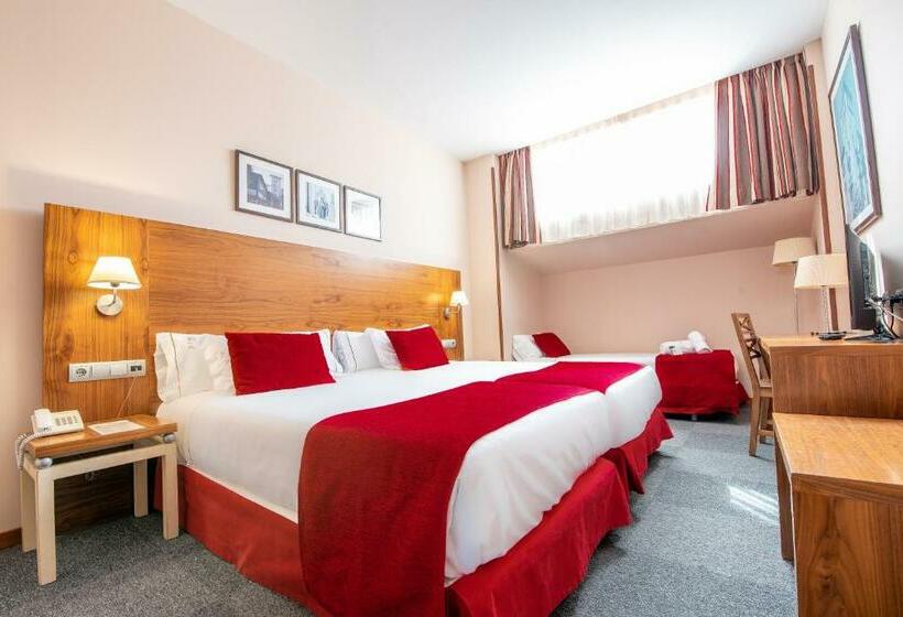 اتاق استاندارد سه نفره, Hospedium Hotel Casino Del Tormes