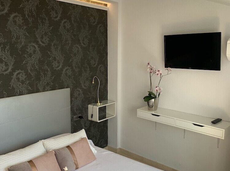 اتاق استاندارد چهار تخته, Abril Nerja