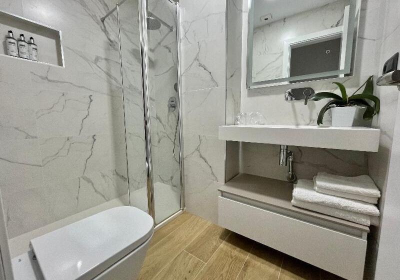 اتاق استاندارد, Abril Nerja