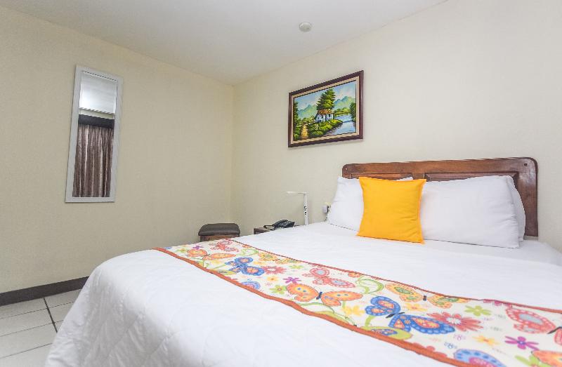 اتاق استاندارد, Berlor Airport Inn