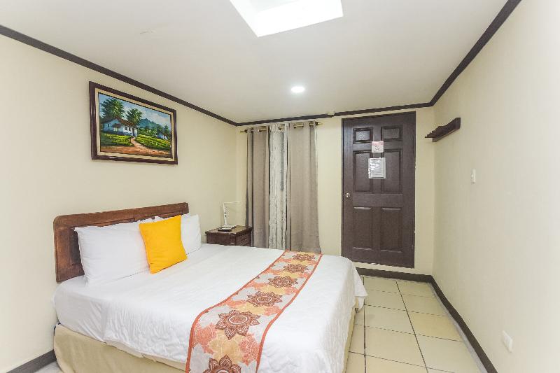 اتاق استاندارد, Berlor Airport Inn