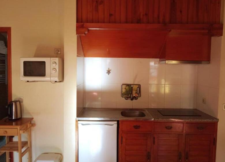 خانه 2 خوابه, Casas Do Cruzeiro