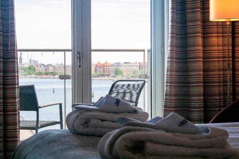 اتاق اجرایی, Copenhagen Island