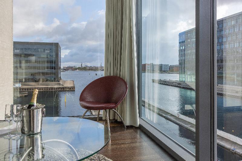 سوییت جونیور, Copenhagen Island