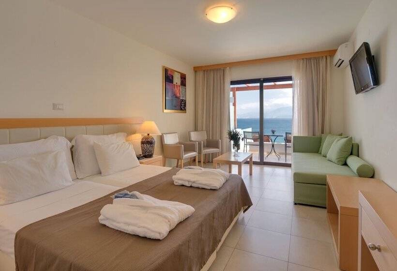 اتاق سوپریور با چشم‌انداز دریا, Miramare Resort & Spa