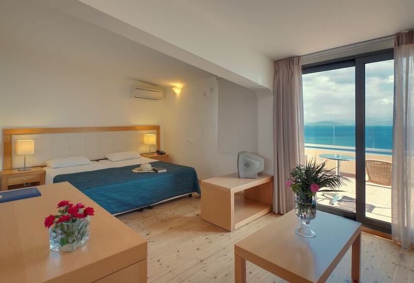 اتاق استاندارد با چشم‌انداز دریا, Miramare Resort & Spa