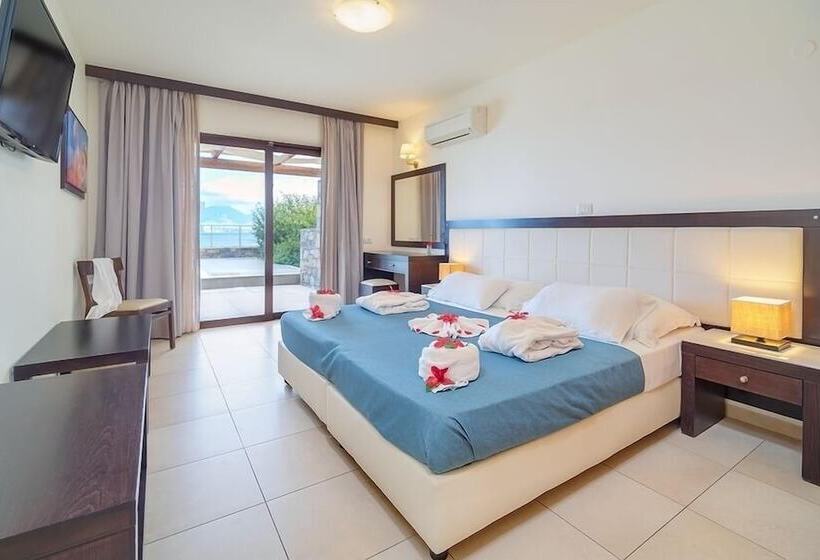 سوییت با چشم‌انداز دریا, Miramare Resort & Spa