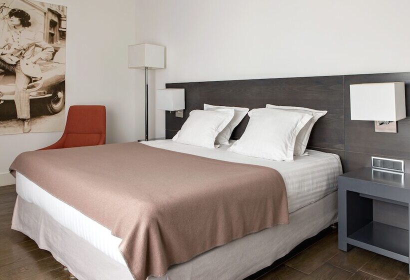 Superior Room with Terrace, New Hotel Of Marseille   Vieux Port