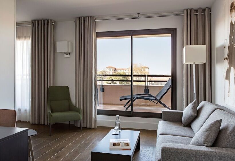 Suite with Terrace, New  Of Marseille  Le Pharo