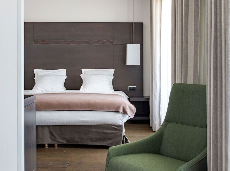 Suite with Terrace, New Hotel Of Marseille   Vieux Port