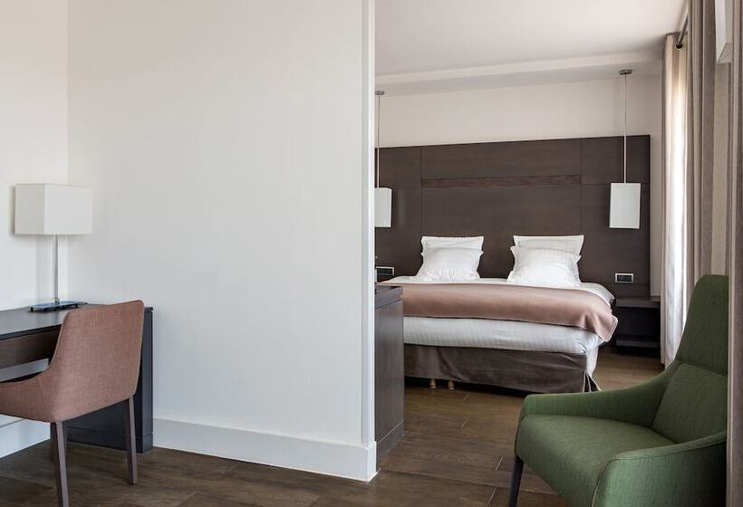 Suite with Terrace, New Hotel Of Marseille   Vieux Port