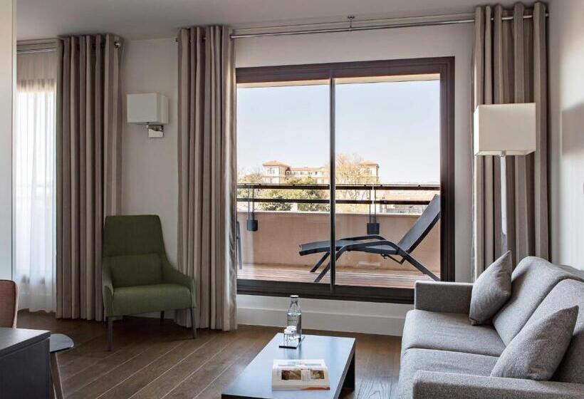 Suite with Terrace, New  Of Marseille  Le Pharo