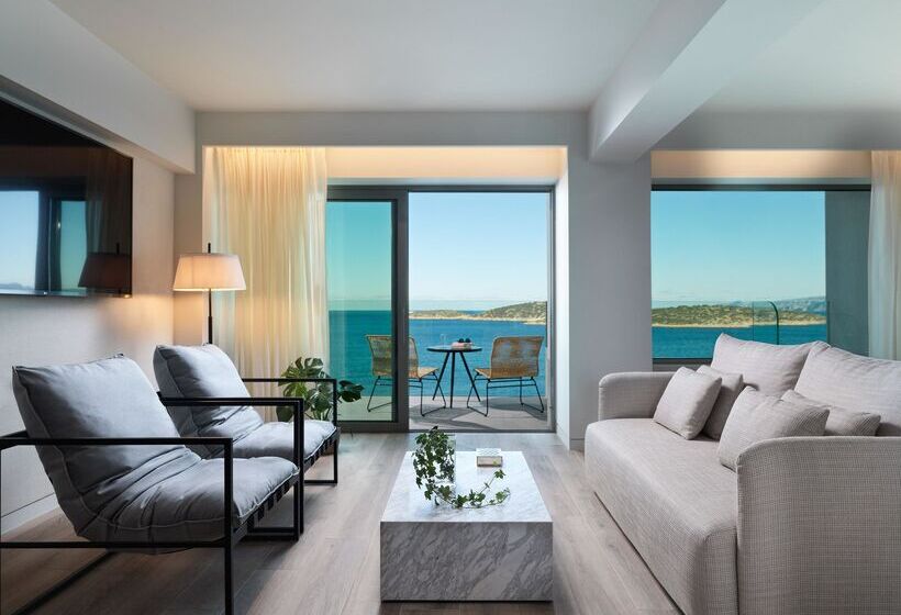 سوییت با چشم‌انداز دریا, Niko Seaside Resort Mgallery