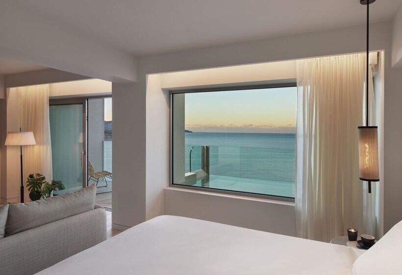 سوییت با چشم‌انداز دریا, Niko Seaside Resort Mgallery
