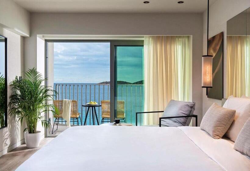 اتاق لوکس با بالکن و چشم‌انداز دریا, Niko Seaside Resort Mgallery