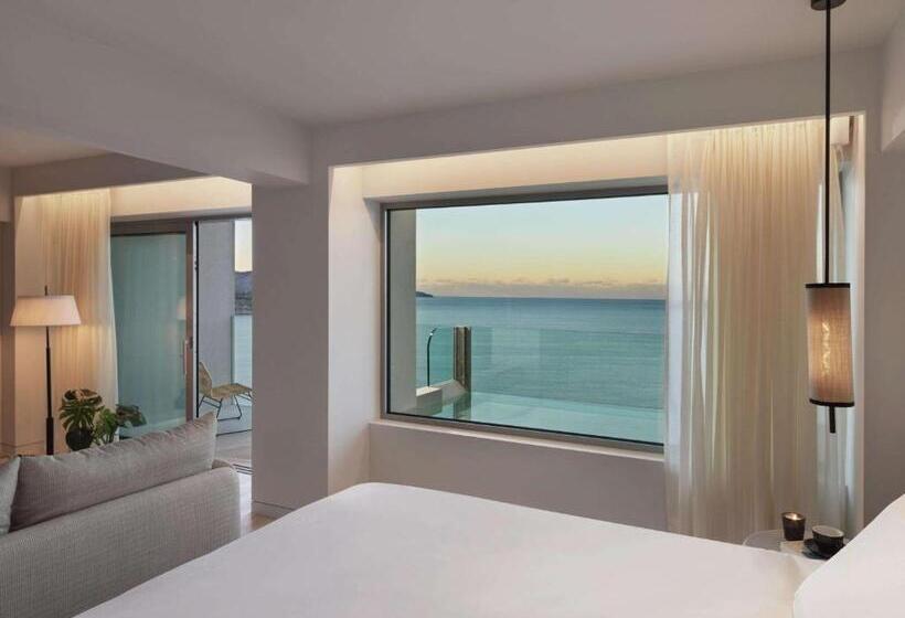 سوییت با چشم‌انداز دریا, Niko Seaside Resort Mgallery