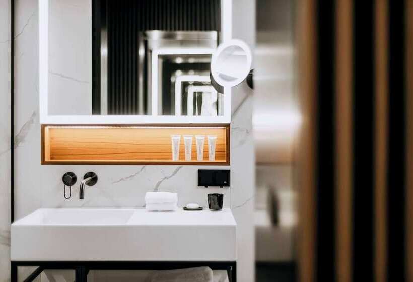 اتاق پرمیوم, Nobu Hotel Warsaw