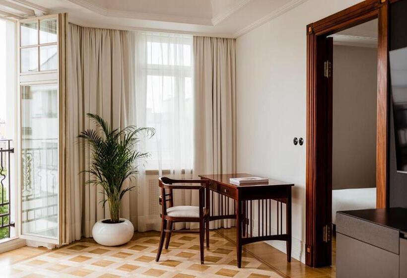 سوییت, Nobu Hotel Warsaw