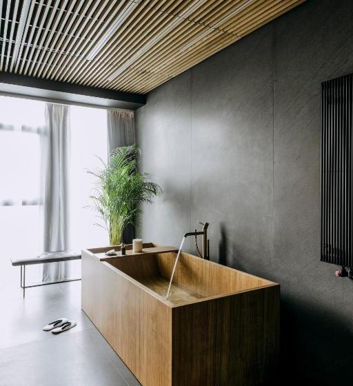 سوییت, Nobu Hotel Warsaw