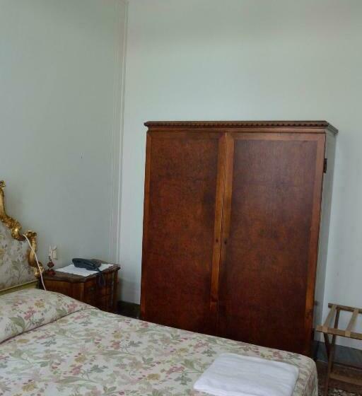 Standard Single Room Shared Bathroom, Pensione Seguso