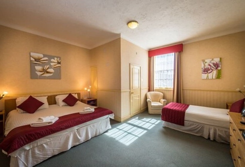 Standard Triple Room, Prince Regent