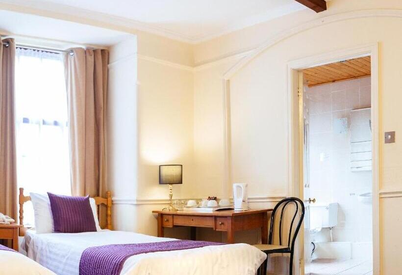 اتاق خانوادگی, Pymgate Lodge Hotel Manchester Airport