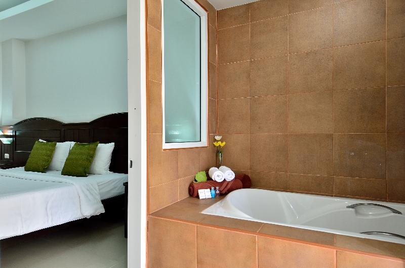 اتاق استاندارد, Samui First House