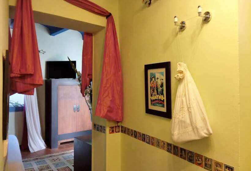 اتاق استاندارد, Utopía