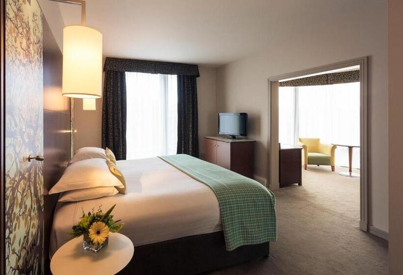 Junior Suite, Mercure Sheffield St Pauls