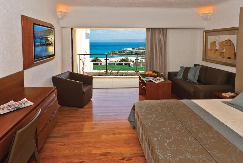 اتاق استاندارد با چشم‌انداز دریا, Porto Elounda Golf & Spa Resort, Six Senses Spa