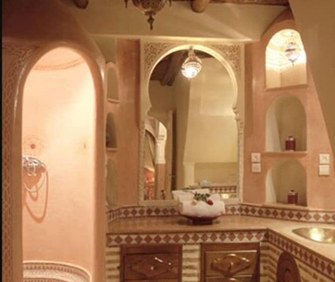 جناح, Riad Catalina